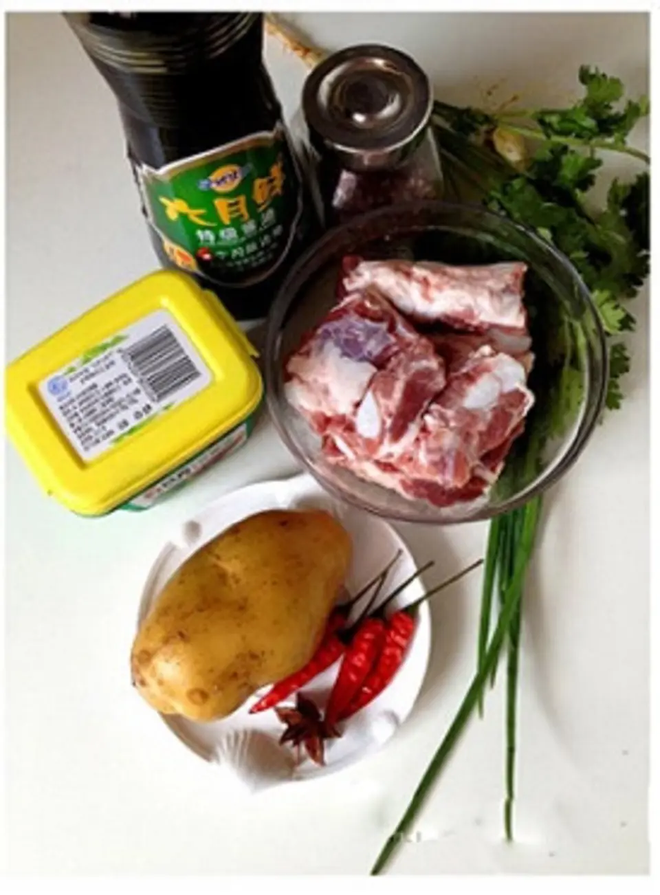 Ngon cơm với món sườn heo om khoai tây