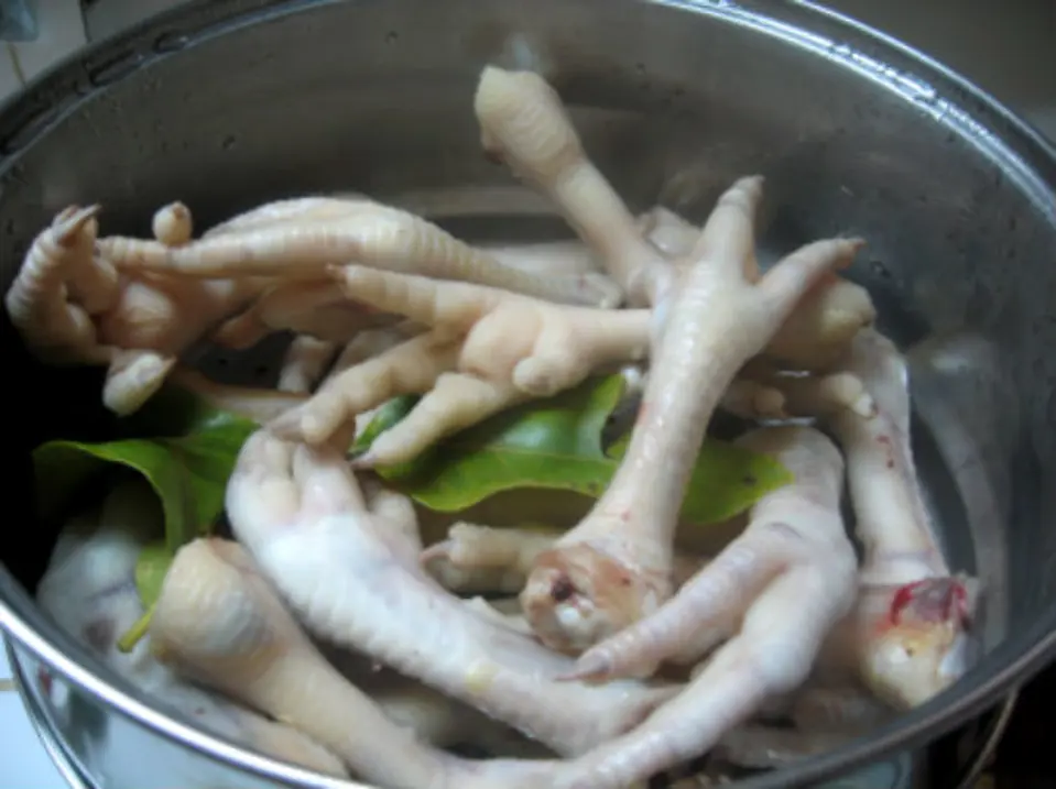 Tuyệt chiêu làm món chân gà hấp hành thật ngon