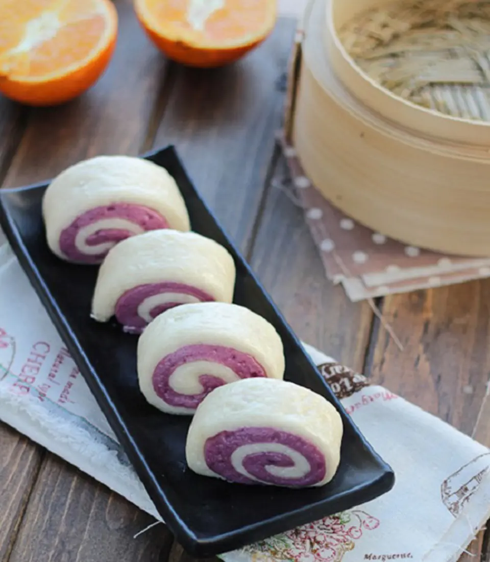Cách làm bánh bao khoai lang tím hai màu đẹp mắt