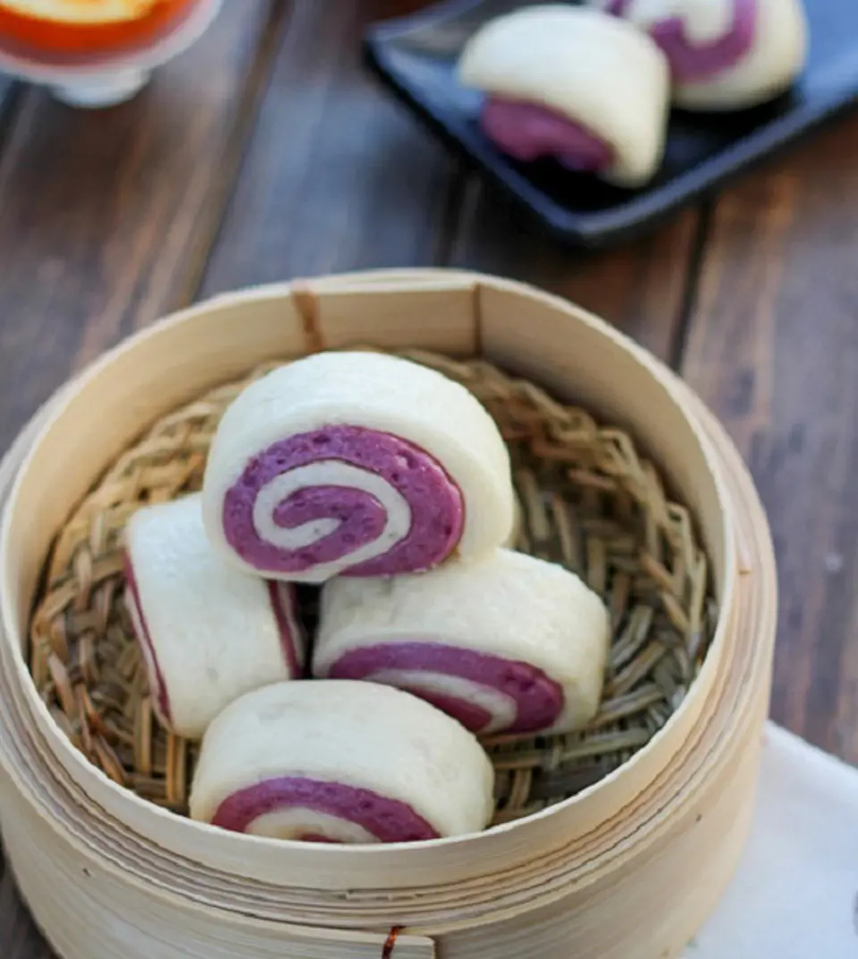 Cách làm bánh bao khoai lang tím hai màu đẹp mắt