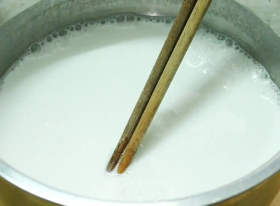 Cách làm bánh đúc tôm thịt thơm ngon