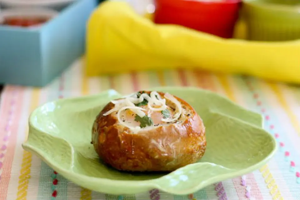Cách làm bánh mì phô mai thịt nguội đơn giản cho bữa sáng
