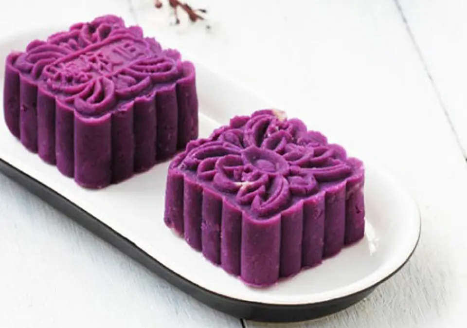 Cách làm bánh trung thu khoai lang tím không cần lò nướng