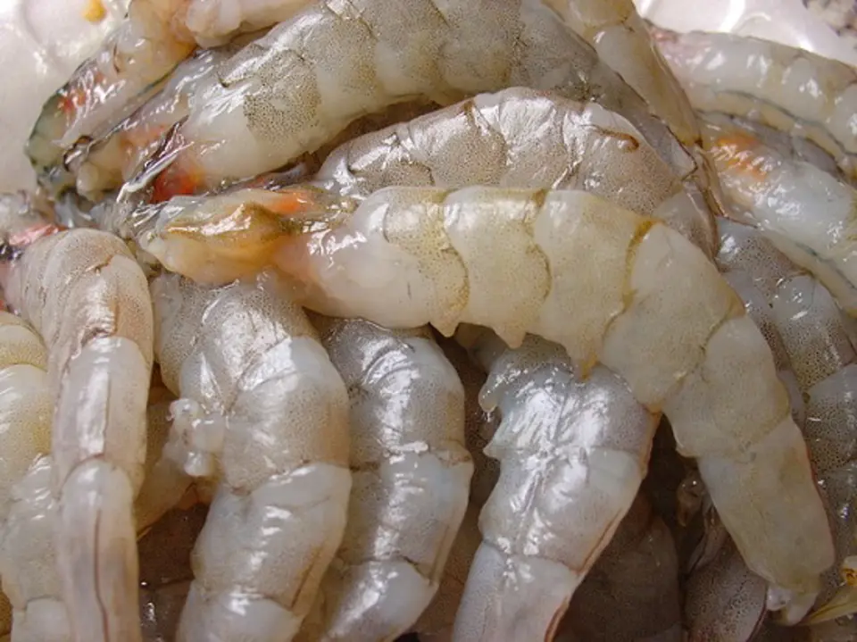Cách làm canh bí đỏ nấu tôm ngọt thơm đơn giản