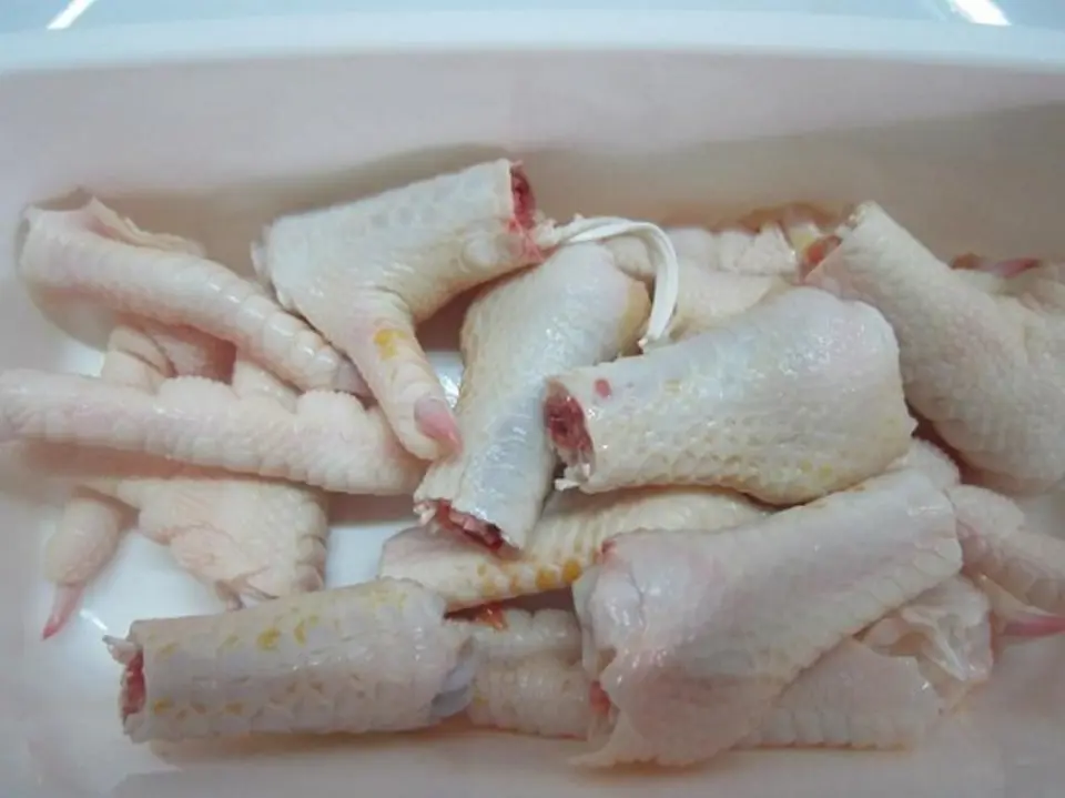 Cách làm canh gà lá giang thơm ngon