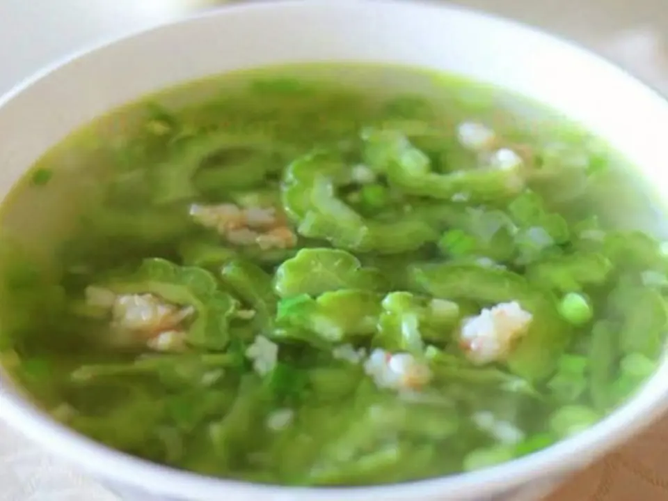Cách làm canh mướp đắng nấu tôm thơm ngon