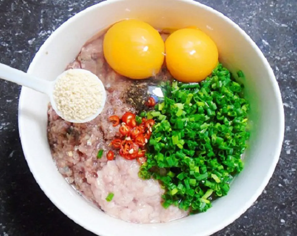 Cách làm chả ếch chiên giòn tan Cách làm chả ếch chiên giòn tan