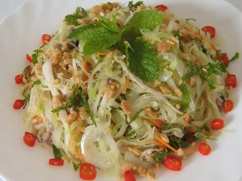 Cách làm gỏi gà bắp cải