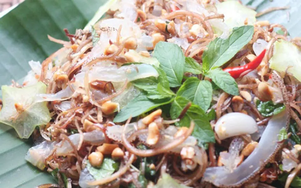 Cách làm gỏi sứa bắp chuối chua sần sật đã miệng