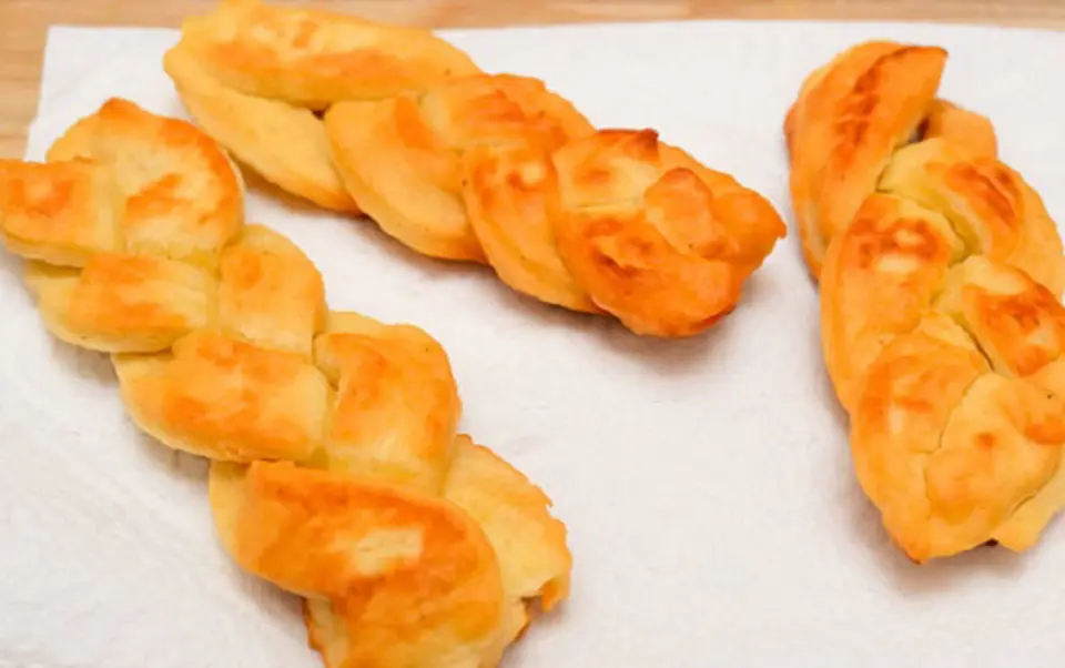 Cách làm món bánh Koeksisters giòn thơm ngọt ngào