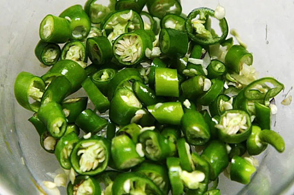 Cách làm món bánh mì cay bọc khoai tây chiên giòn