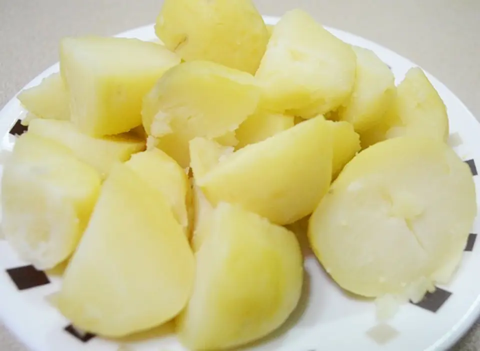 Cách làm món bánh mì cay bọc khoai tây chiên giòn