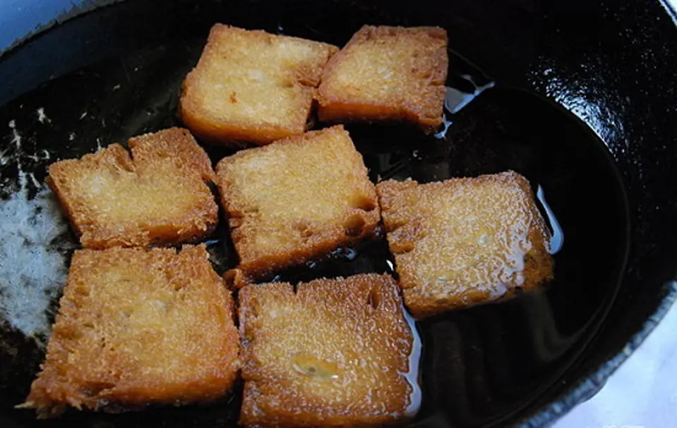 Cách làm món bánh mì chiên phủ bơ sữa Cách làm món bánh mì chiên phủ bơ sữa