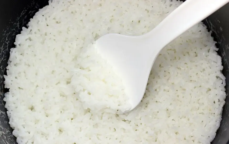 Cách làm món cơm gà chiên ngon đúng điệu