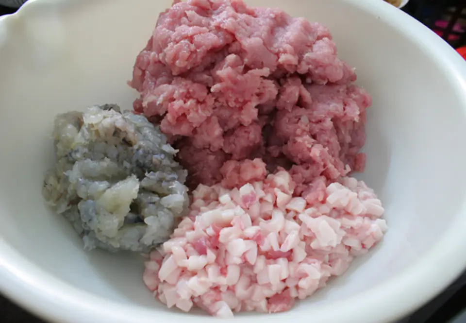 Cách làm món dimsum nhân tôm thịt cực chuẩn Cách làm món dimsum nhân tôm thịt cực chuẩn