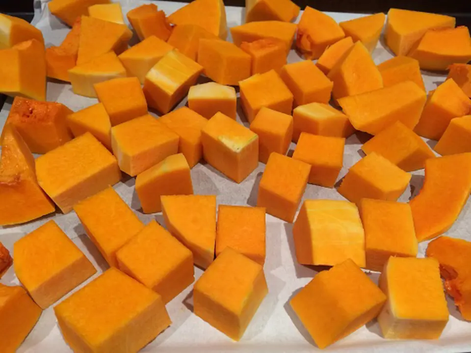Cách làm món soup bí đỏ thịt gà bổ dưỡng Cách làm món soup bí đỏ thịt gà bổ dưỡng