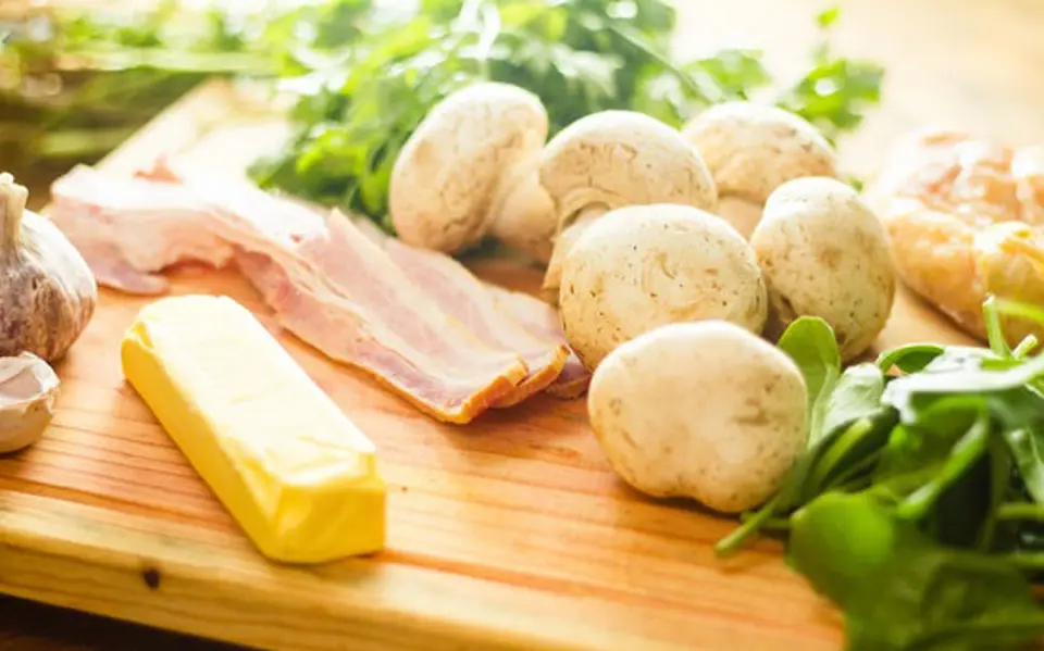 Cách làm món thịt rau củ nhồi nấm chiên và nướng