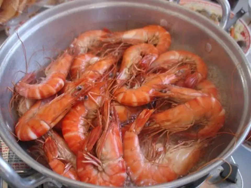 Cách làm tôm luộc cực đơn giản Cách làm tôm luộc cực đơn giản