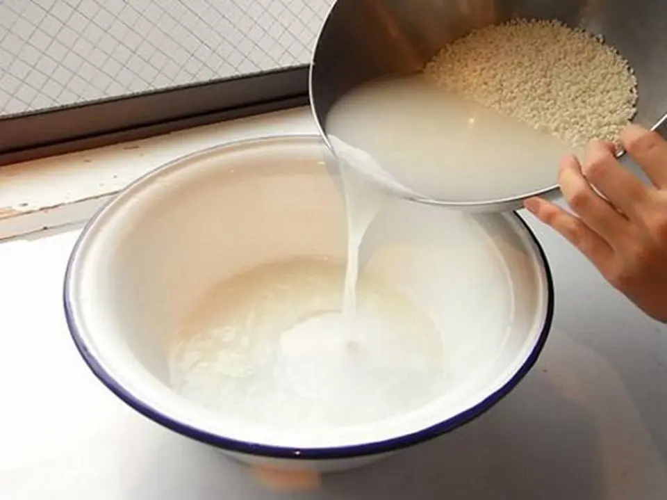 Khám phá những mẹo hay với nước vo gạo