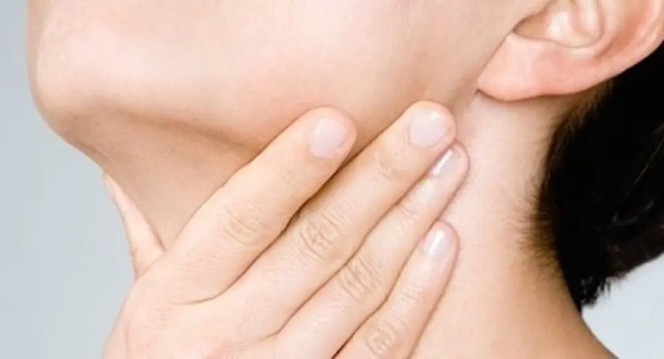 Mẹo trị hóc xương cá tại nhà cực đơn giản