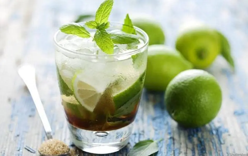 Cách làm 2 kiểu cocktail mojito mát lạnh cho ngày hè