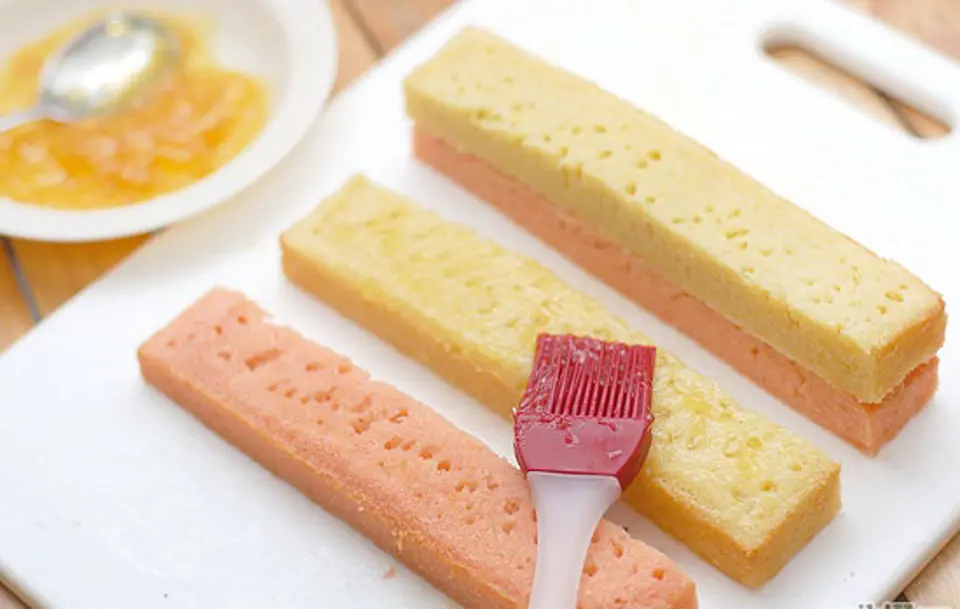 Cách làm bánh Battenburg độc đáo