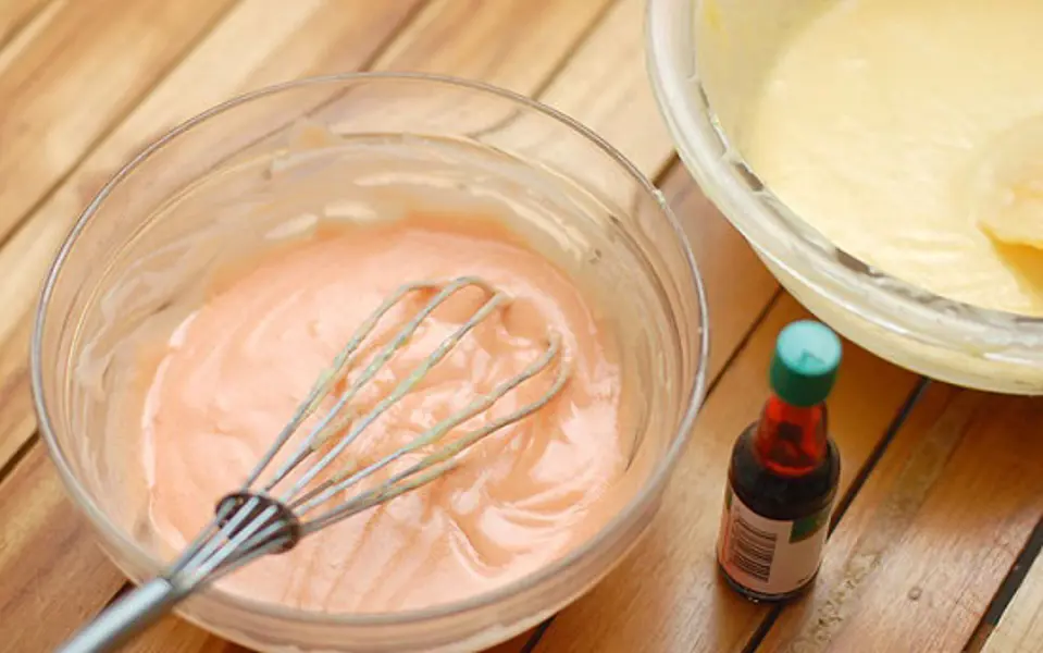 Cách làm bánh Battenburg độc đáo