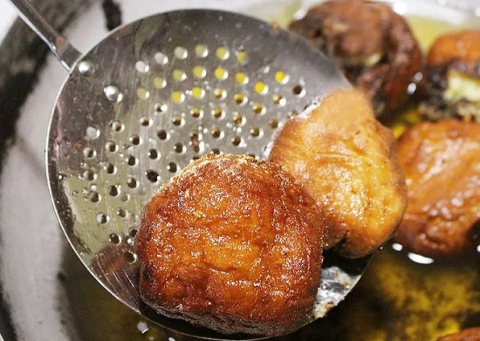 Cách làm bánh mì phô mai chiên cho các tín đồ ăn vặt