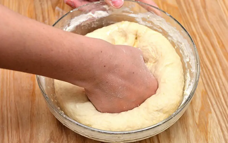 Cách làm bánh mì que trứ danh của nước Pháp