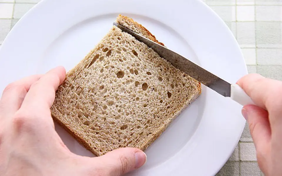 Cách làm bánh mì xì gà thơm ngon độc đáo