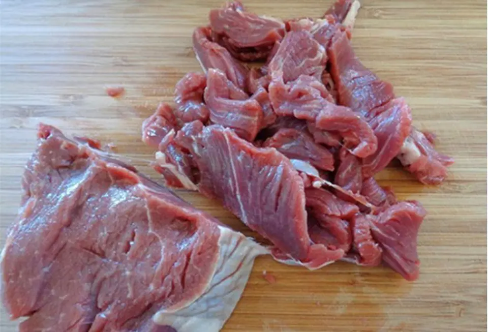 Cách làm bò sốt me nóng hổi