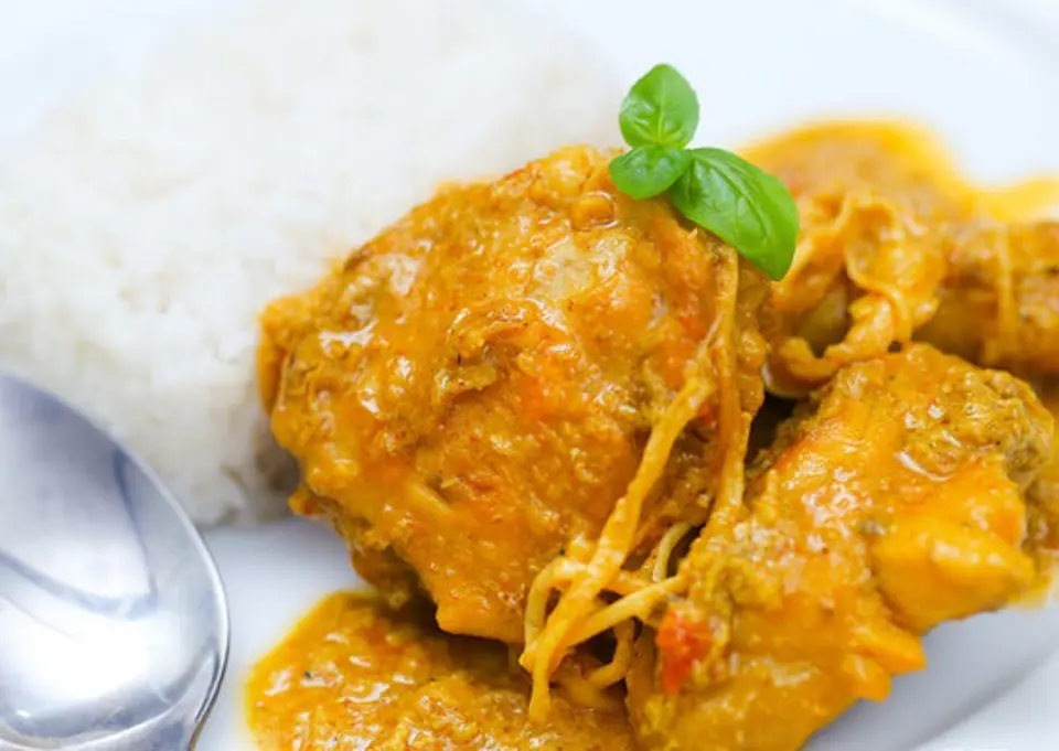 Cách làm món cà ri đỏ của Thái Lan đơn giản nhất Cách làm món cà ri đỏ của Thái Lan đơn giản nhất