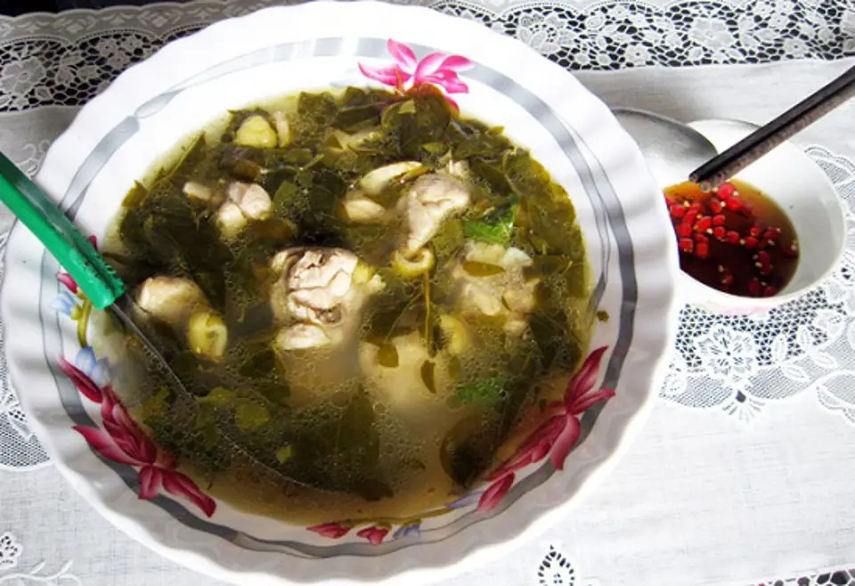 Cách làm món canh gà lá giang