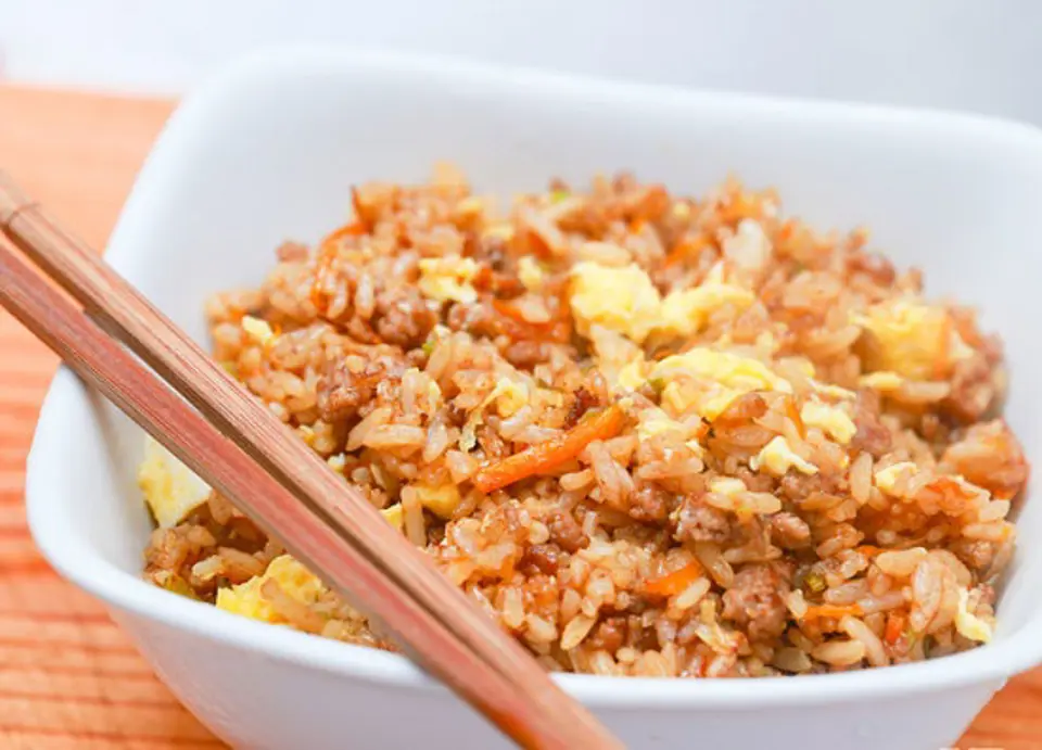 Cách làm món cơm chiên Nhật Bản hấp dẫn mới lạ