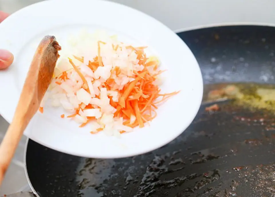 Cách làm món cơm chiên Nhật Bản hấp dẫn mới lạ