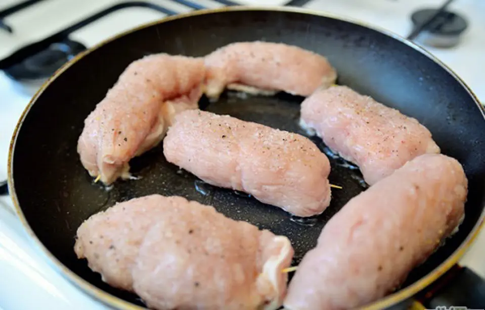 Cách làm món thịt heo cuộn pho mát mới lạ Cách làm món thịt heo cuộn pho mát mới lạ