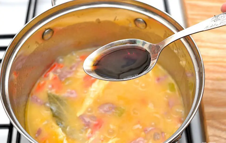Cách làm soup gà và xúc xích tuyệt ngon
