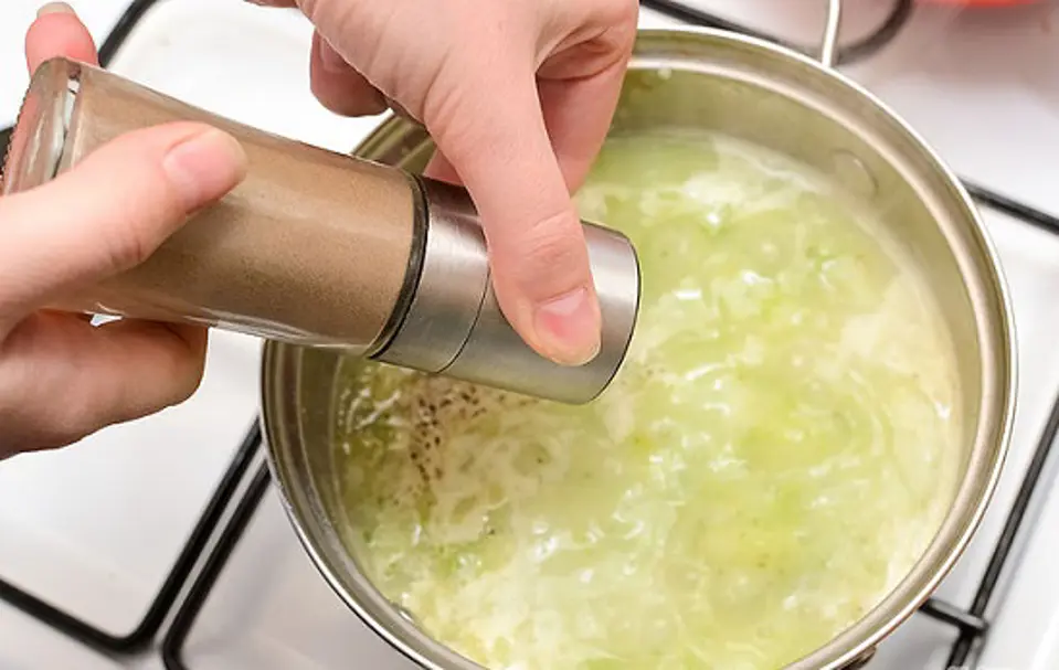 Cách làm soup kem bông cải xanh giải nhiệt cơ thể