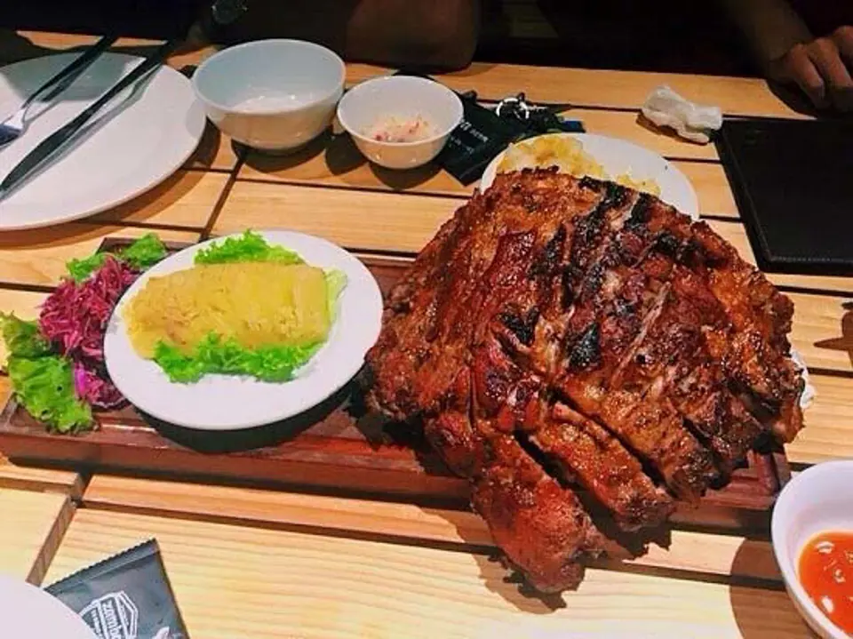 Zamba Beer – Sườn nướng khổng lồ quá đã