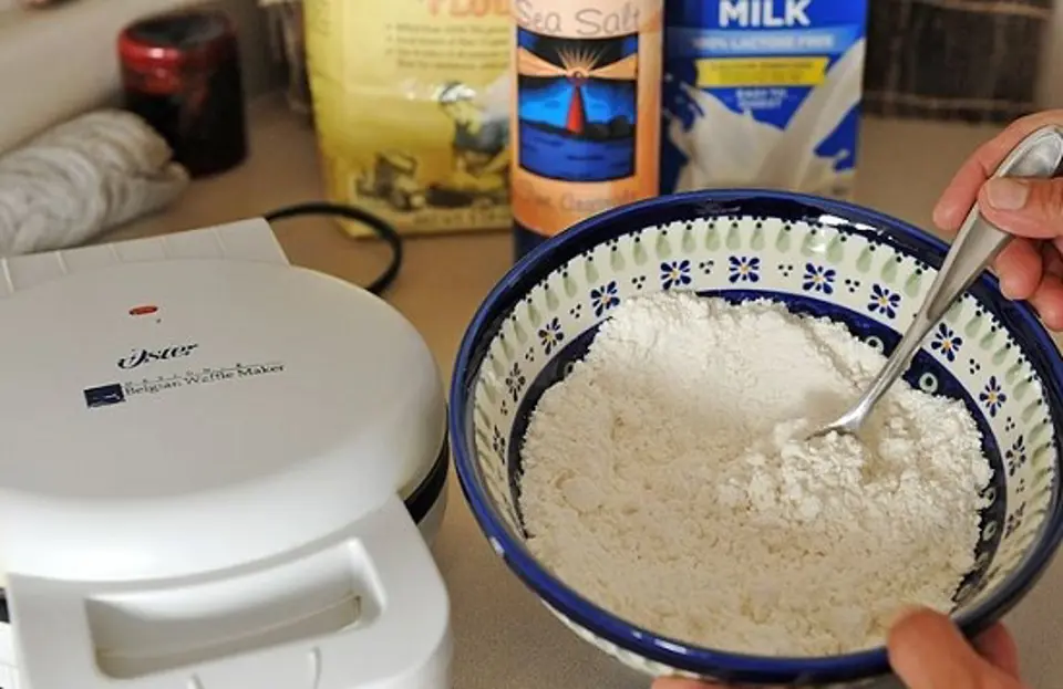 Cách làm bánh trứng sữa giòn tan