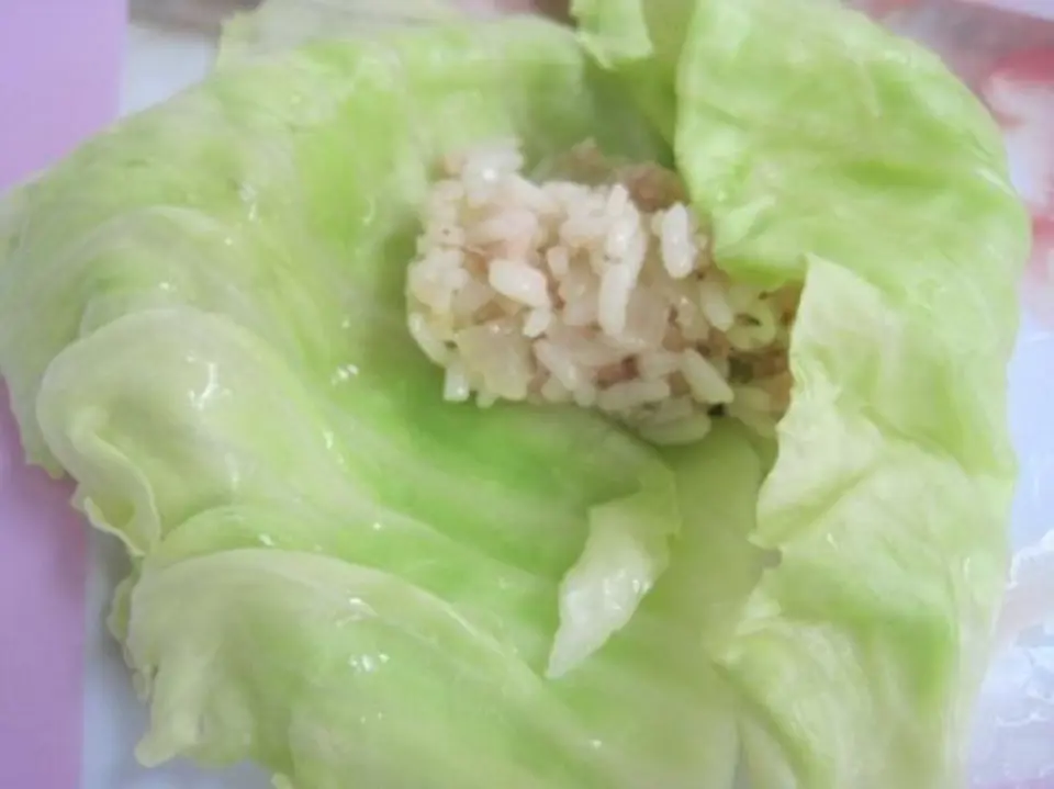 Cách làm bắp cải cuộn bỏ lò ngon lạ cho bữa tối