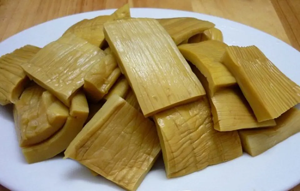 Cách làm canh măng móng giò ngon bổ Cách làm canh măng móng giò ngon bổ
