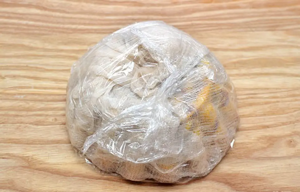 Cách làm món bánh rượu rum trái cây