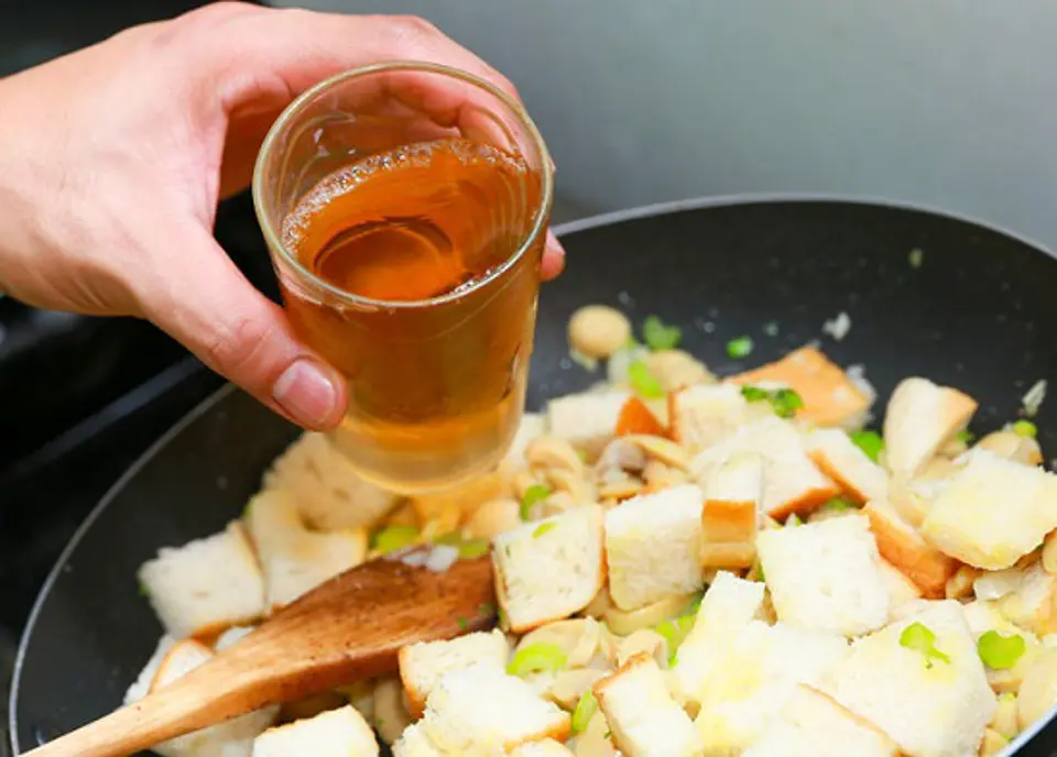 Cách làm món gà tây nhồi thập cẩm
