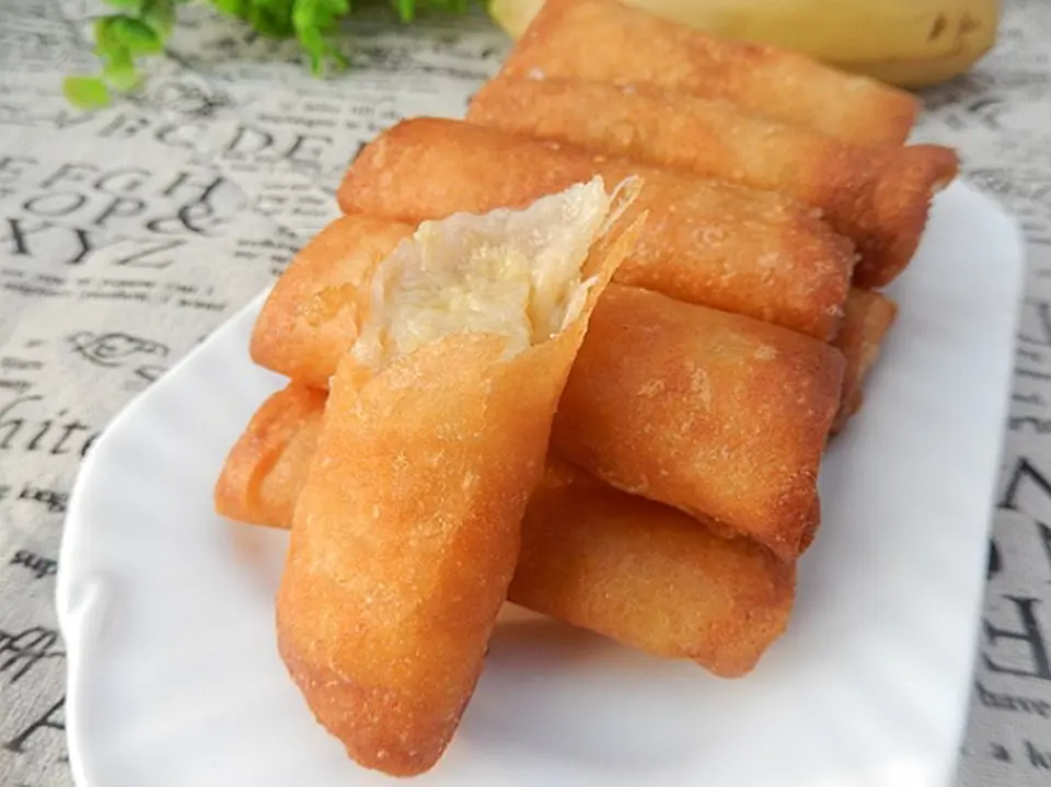Cách làm nem chuối giòn thơm Cách làm nem chuối giòn thơm