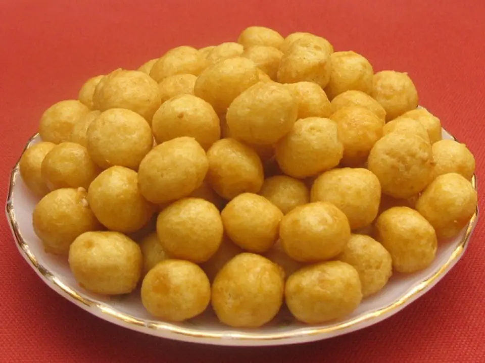 Tự làm bánh nhãn giòn tan tại nhà Tự làm bánh nhãn giòn tan tại nhà
