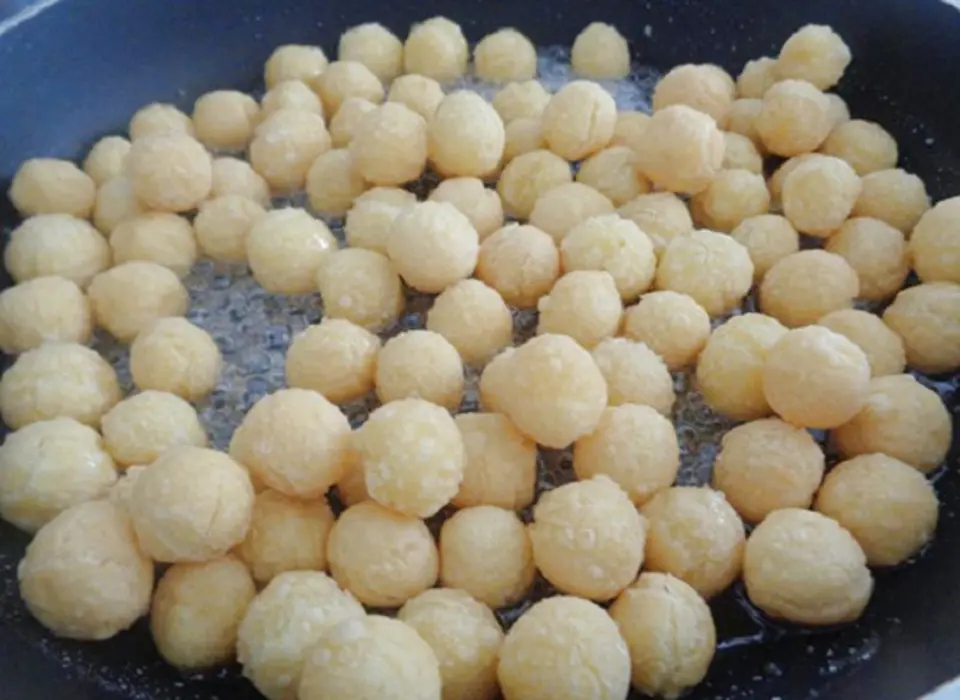 Tự làm bánh nhãn giòn tan tại nhà Tự làm bánh nhãn giòn tan tại nhà