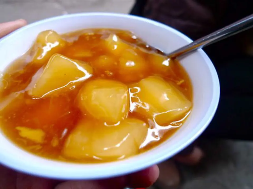 Cách làm chè sắn nóng thơm ngon