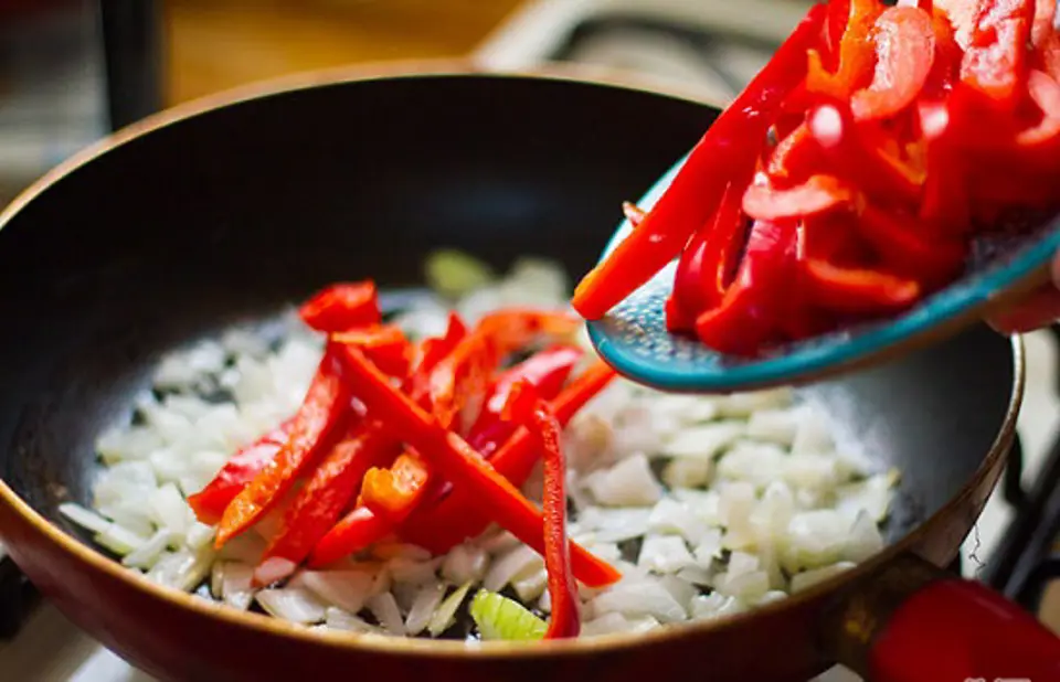 Cách làm món Paella hải sản của Tây Ban Nha