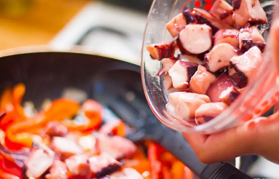 Cách làm món Paella hải sản của Tây Ban Nha